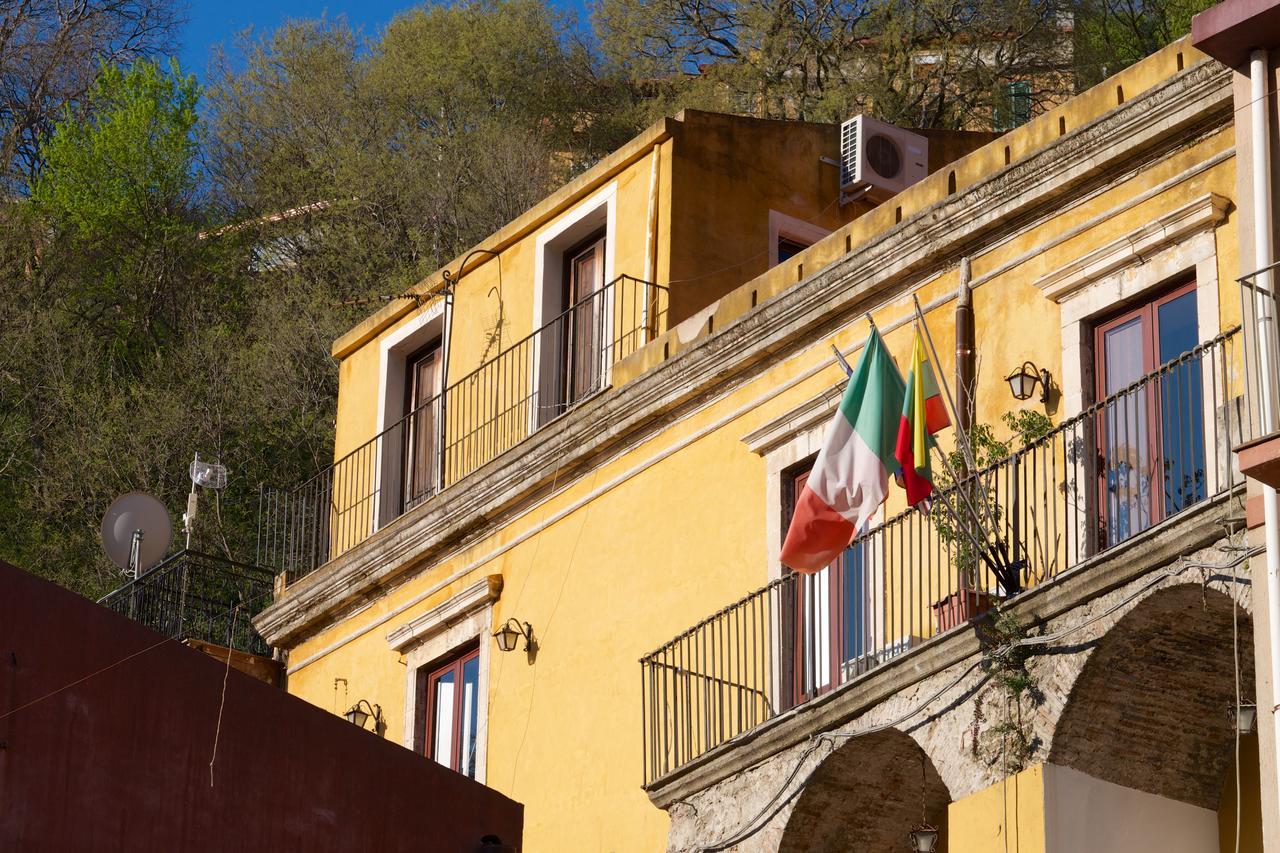 Le Giare Hotel Itala Eksteriør billede